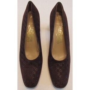 Vintage Salvatore Ferragamo Suede Embossed Patterned Pump Dark Brown Size 8.5 3A